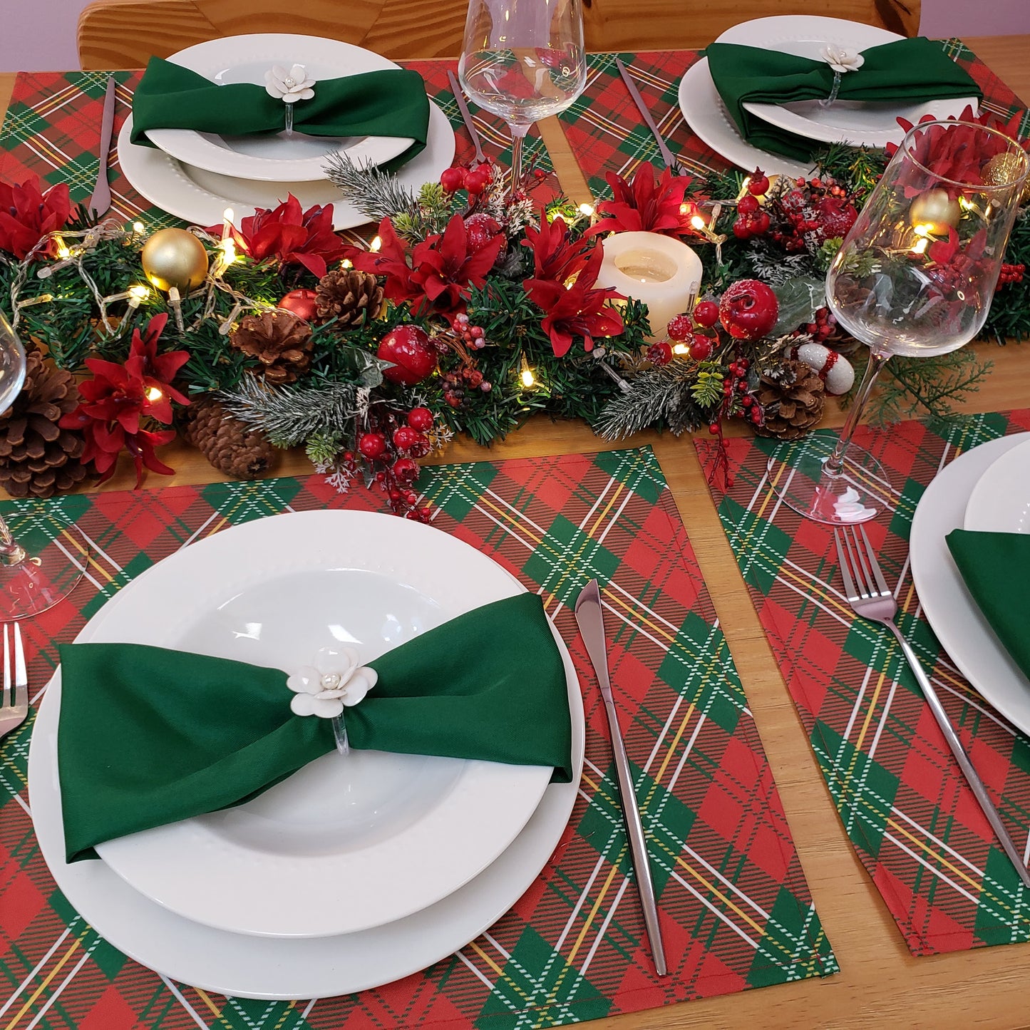 Set of 4 Placemats Christmas Plaid Cloth Waterproof 17" by 13" - Green