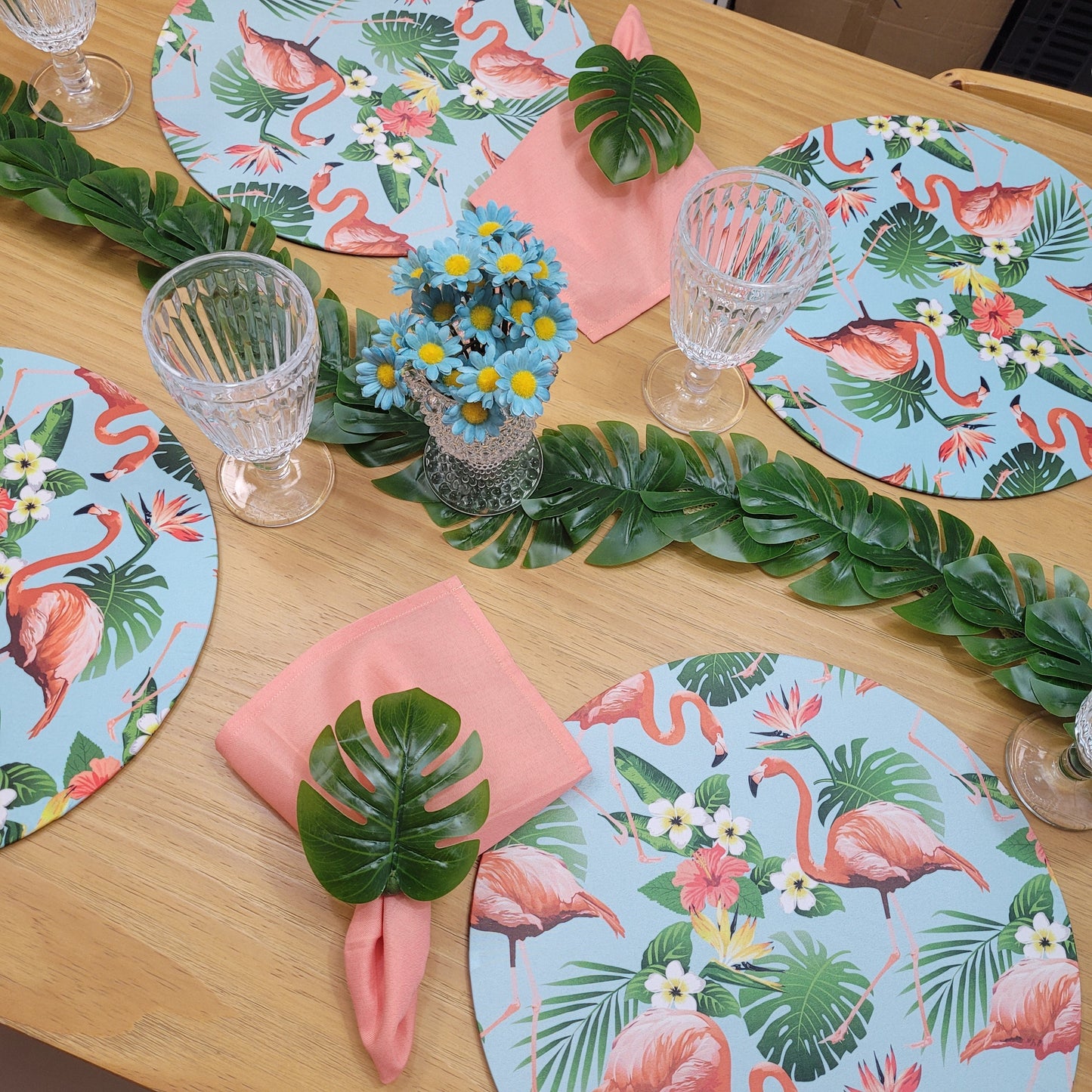 Charlo's Set 4 Green Monstera Leaf Tropical Napkin Rings Ecofriendly Pack for dining table decor