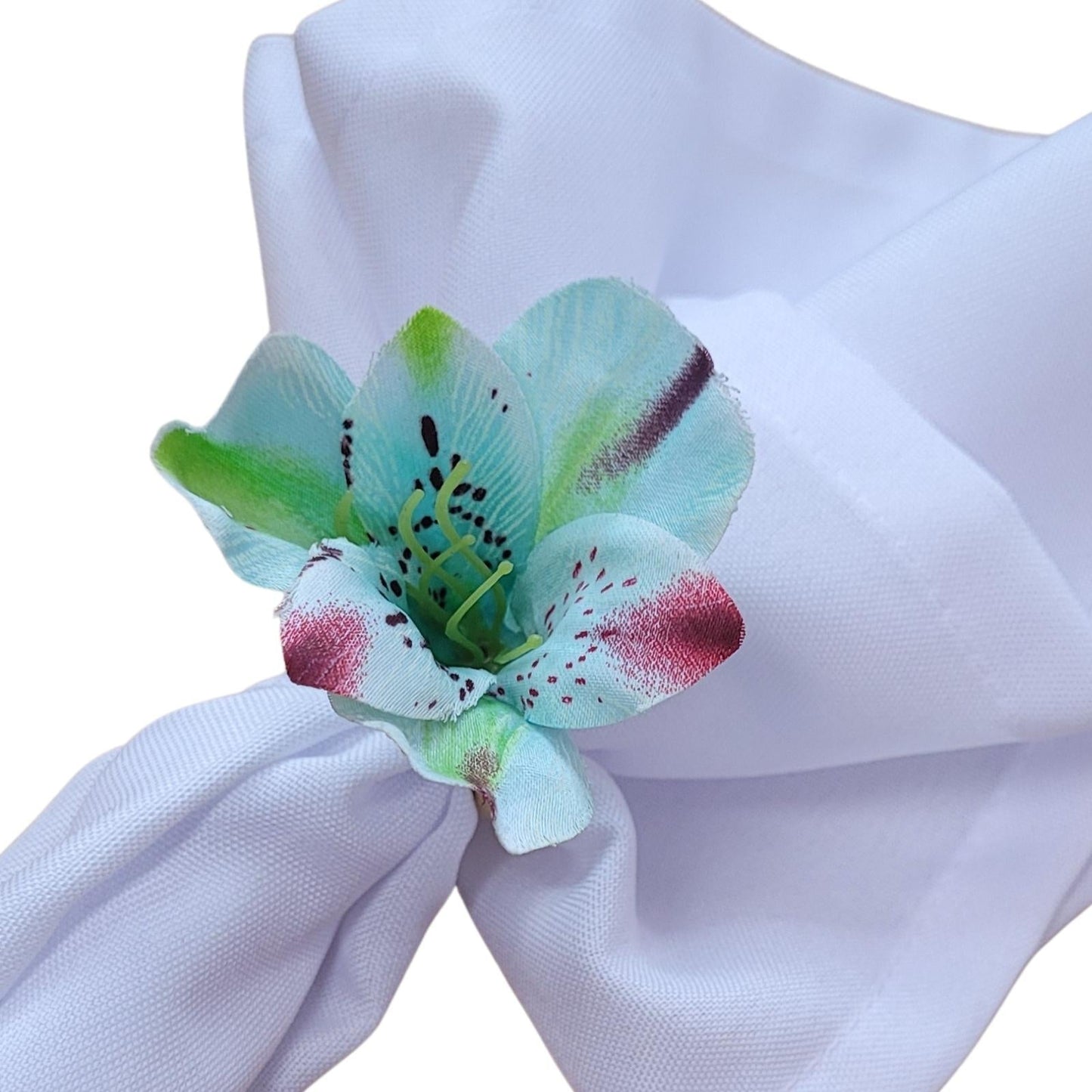 Maison Charlô | Wholesale Set of 20 Turquoise Small Astromelia Napkin Rings for event, restaurant, market