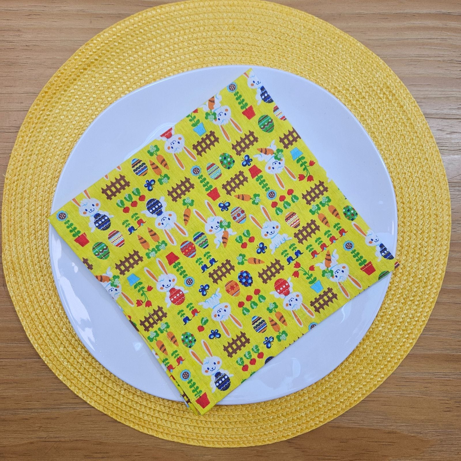 Guardanapos de Pano de Algodão Amarelo Páscoa Charlo Coelhinho da Páscoa Alegre 38x38cm