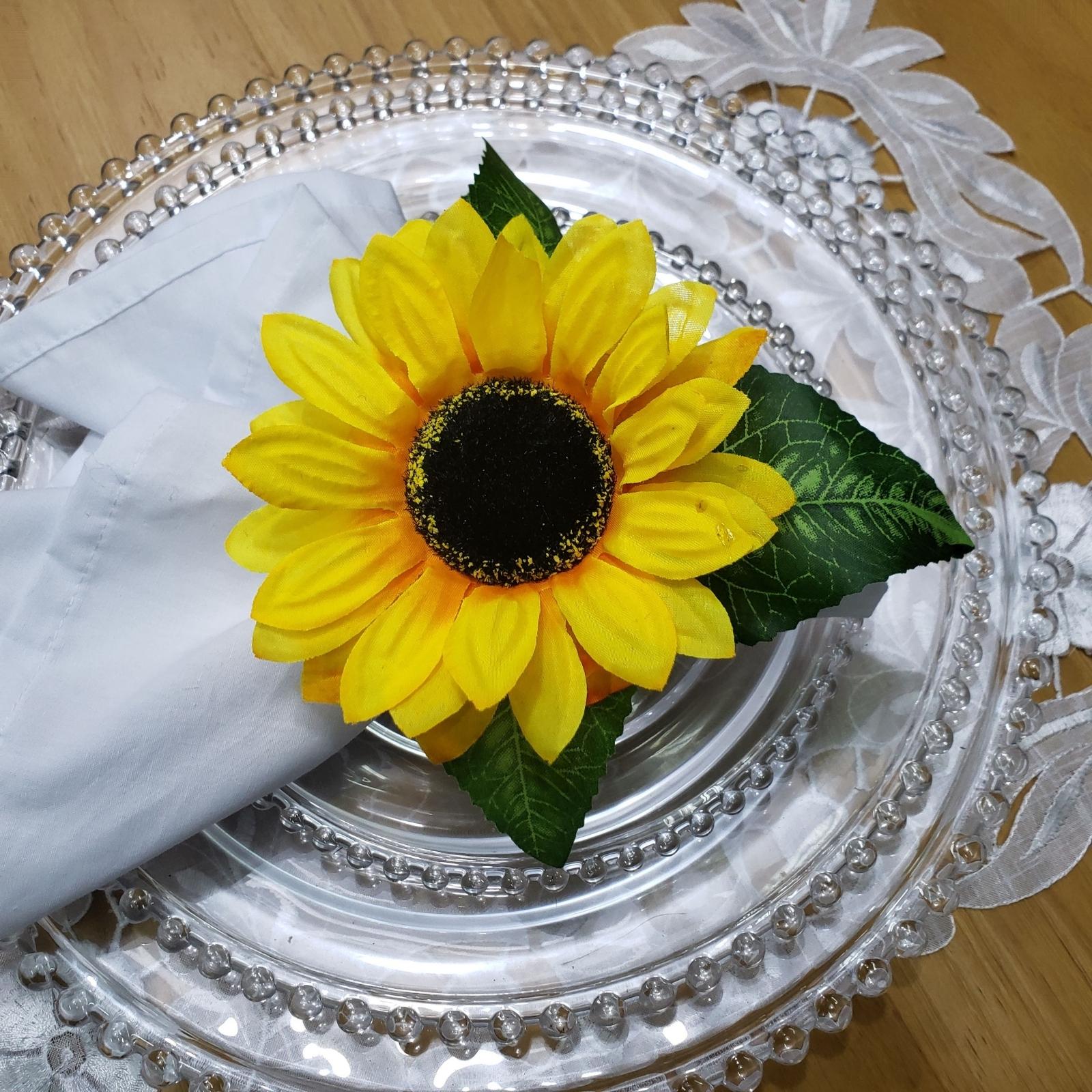 Maison Charlo | Wholesale Set of 10 Sunflower Napkin Rings for party, wedding, shopkeeper, birthday, restaurant