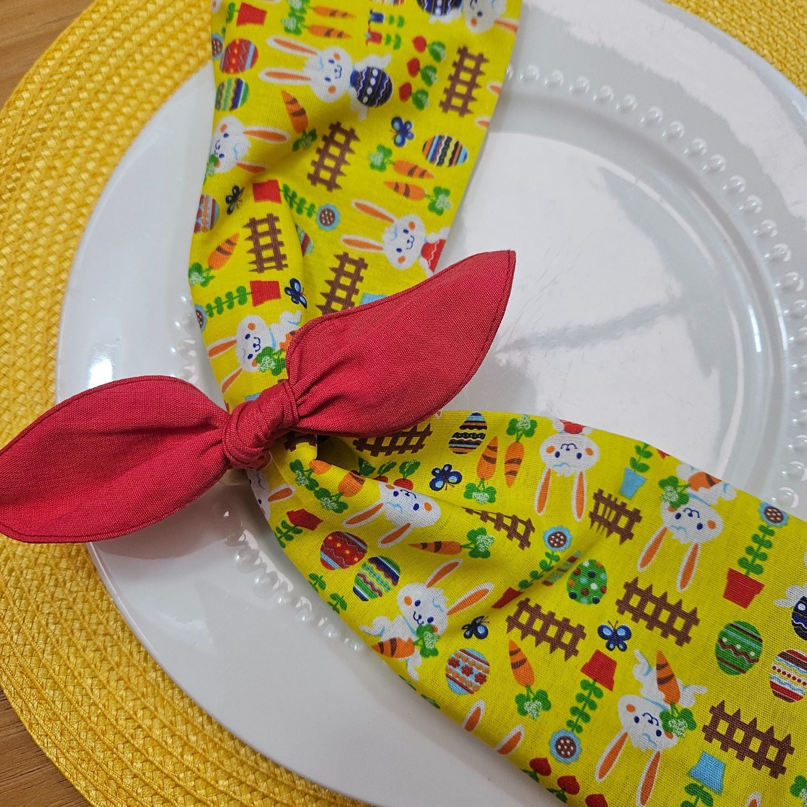 Guardanapos de Pano de Algodão Amarelo Páscoa Charlo Coelhinho da Páscoa Alegre 38x38cm