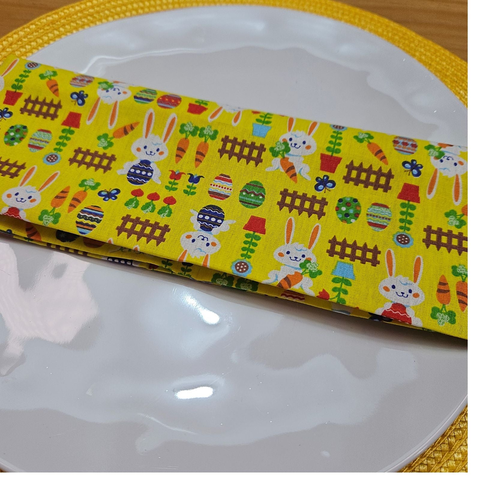 Guardanapos de Pano de Algodão Amarelo Páscoa Charlo Coelhinho da Páscoa Alegre 38x38cm