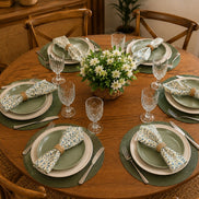 Charlo's Set of 4 Green 100% Cotton Floral Cerrado Cloth Napkins 15