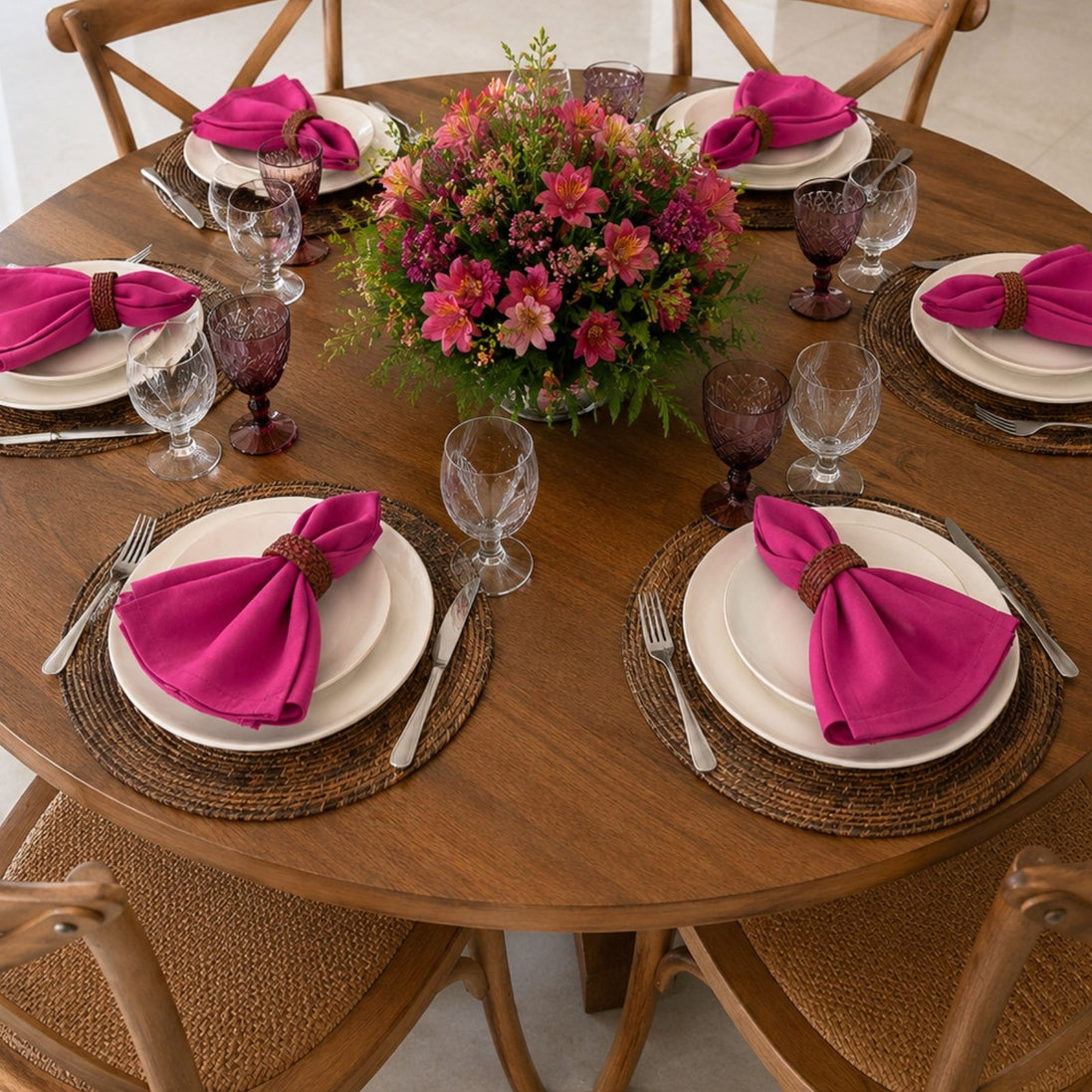 Charlo's Set of 4 Pink Fucsia 100% Cotton Solid Cloth Napkins 15" by 15" Washable Reusable
