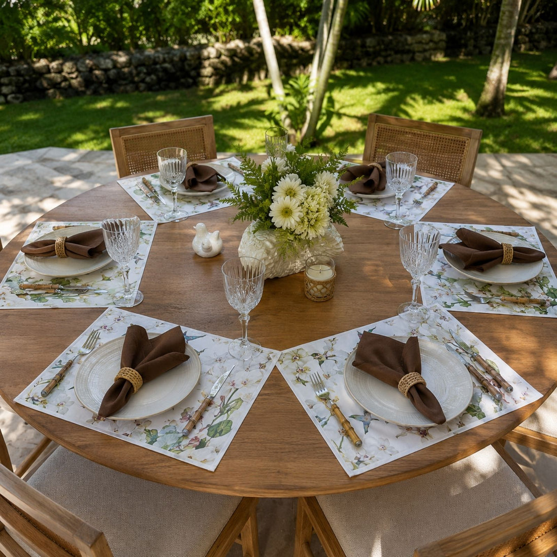 Charlo's Set of 4 Brown 100% Cotton Solid Cloth Napkins 15" by 15" Washable Reusable