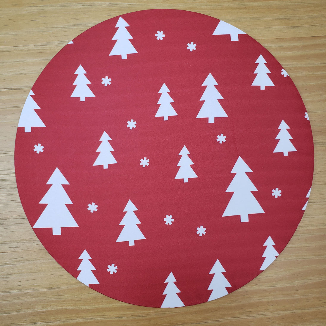 Conjunto de 4 Capas para Jogo Americano Redondo Árvore de Natal em Tecido 35,5 cm Diâmetro - Sintético - Vermelho