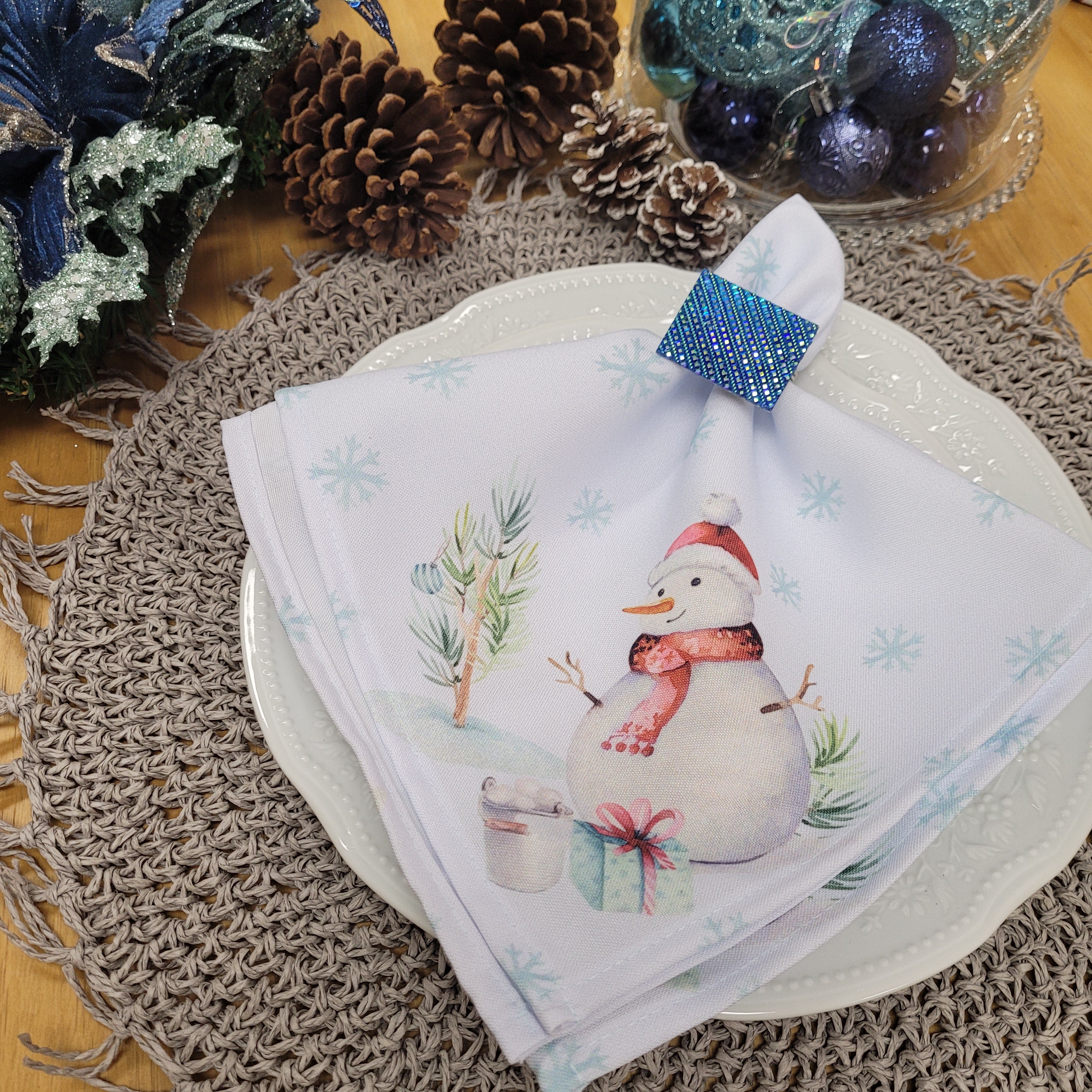 Charlo's Cloth Napkins Set of 4 Christmas Snowman 16