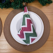 Charlo's Christmas Cloth Napkins Set of 4 Chevron Red Green 16