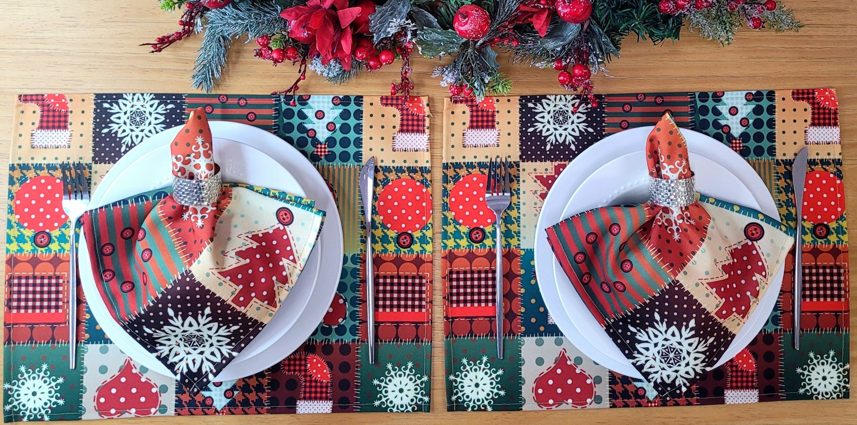 Set of 4 Placemats Christmas Patchwork Cloth Waterproof 17