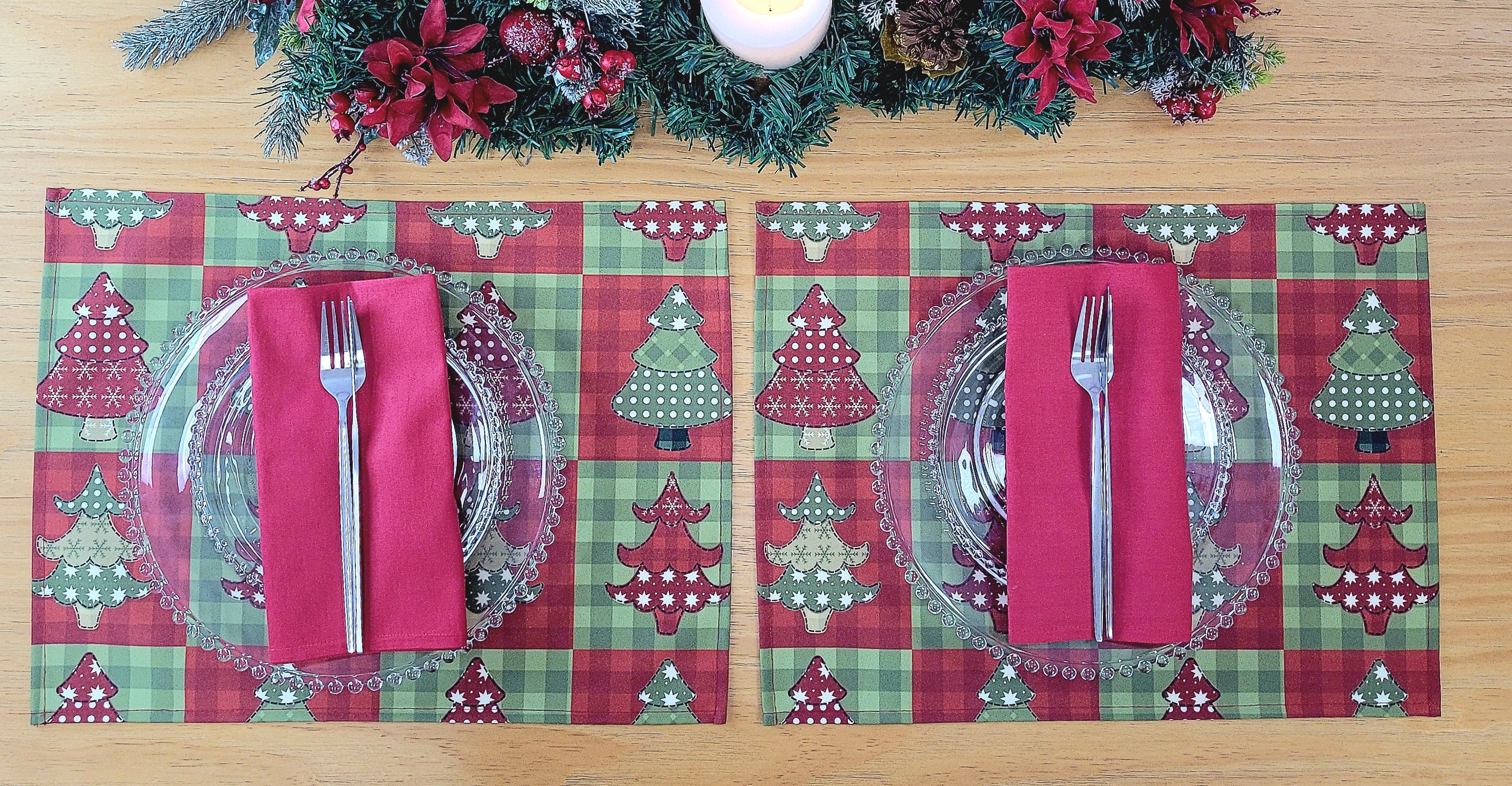 Set of 4 Placemats Christmas Tree Patchwork Cloth Waterproof 17