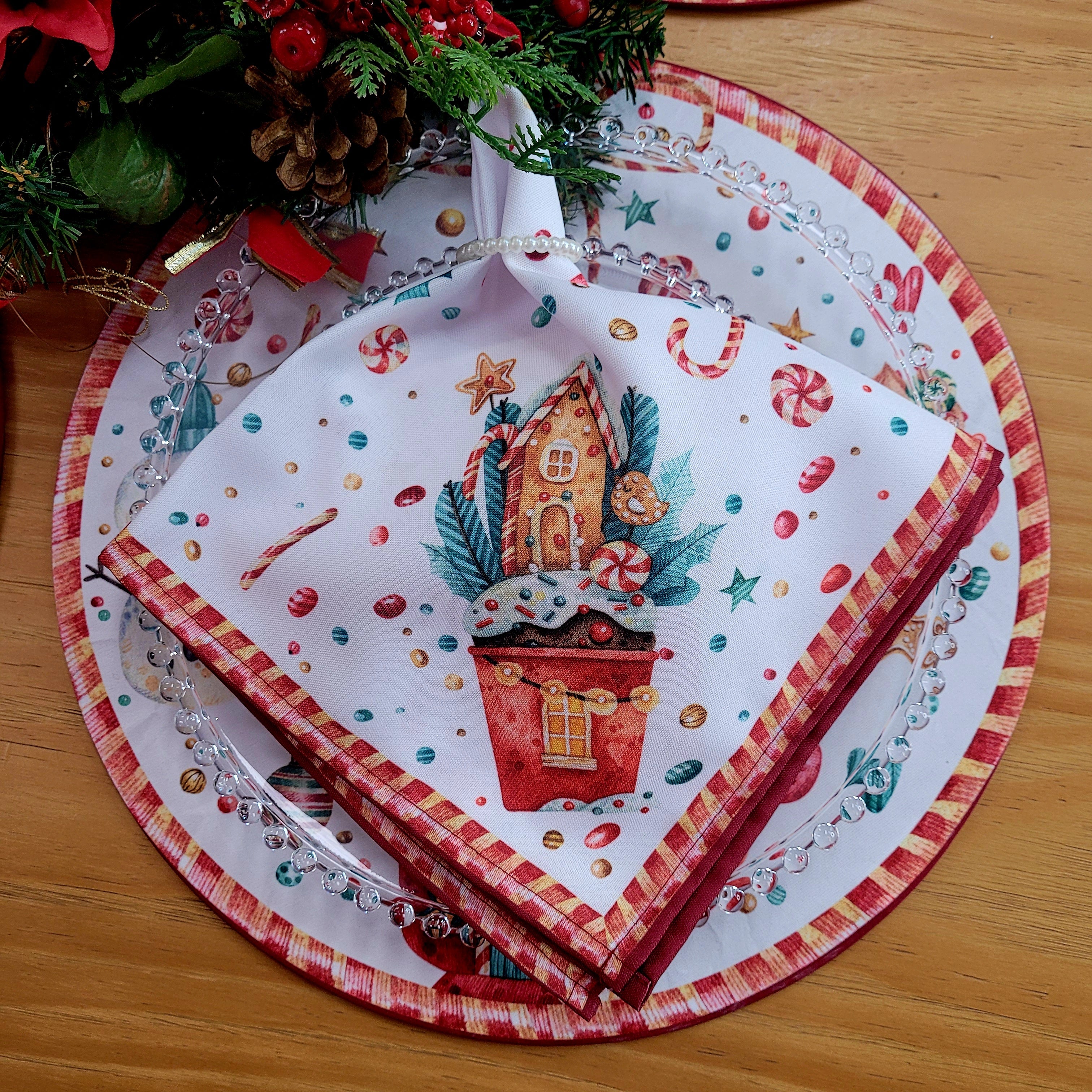 Charlo's Cloth Napkins Set of 4 Christmas Candy 16