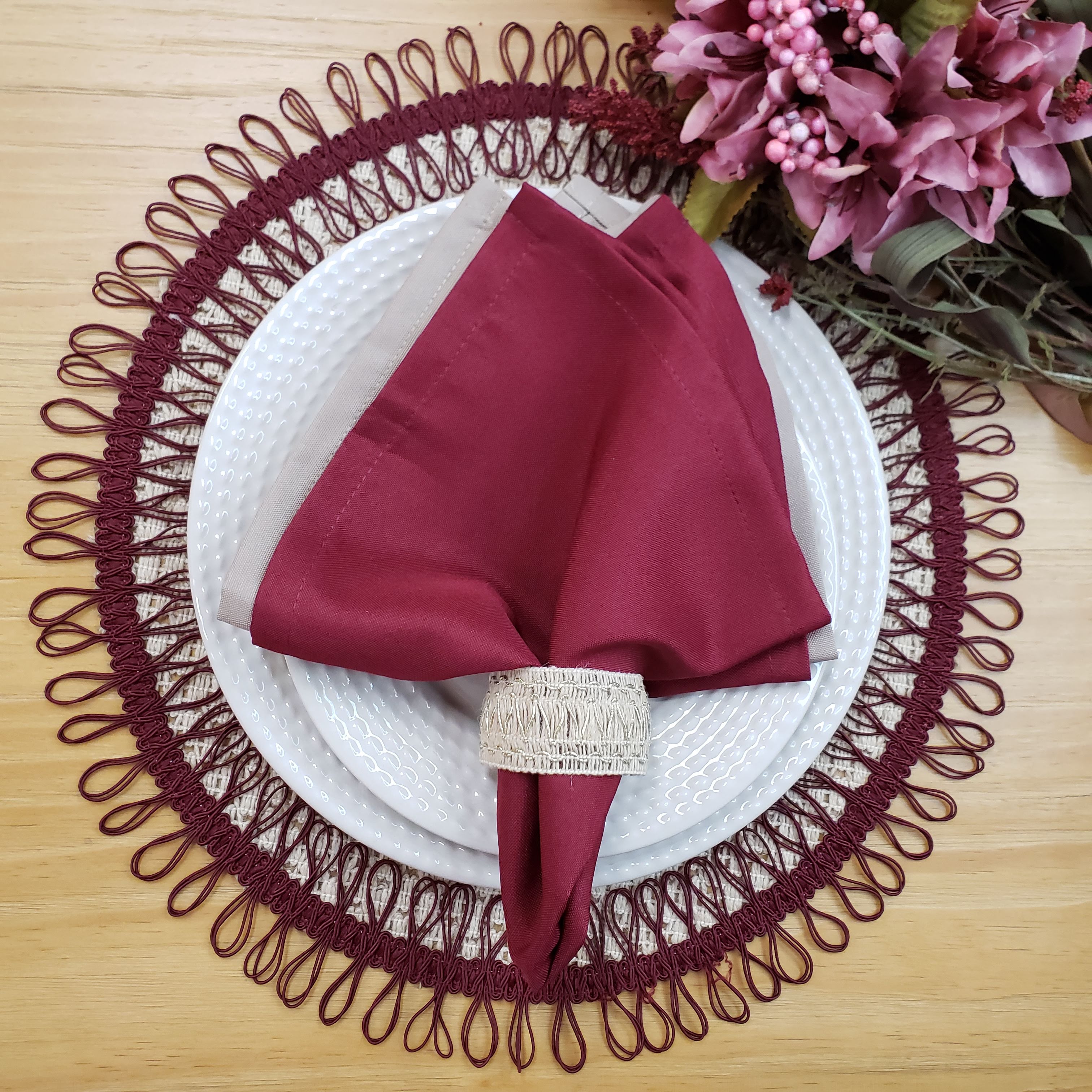 Charlo's Set of 2 Red Wine Sustainable Brazilian Jute Liz Round Placemats Sousplat 16