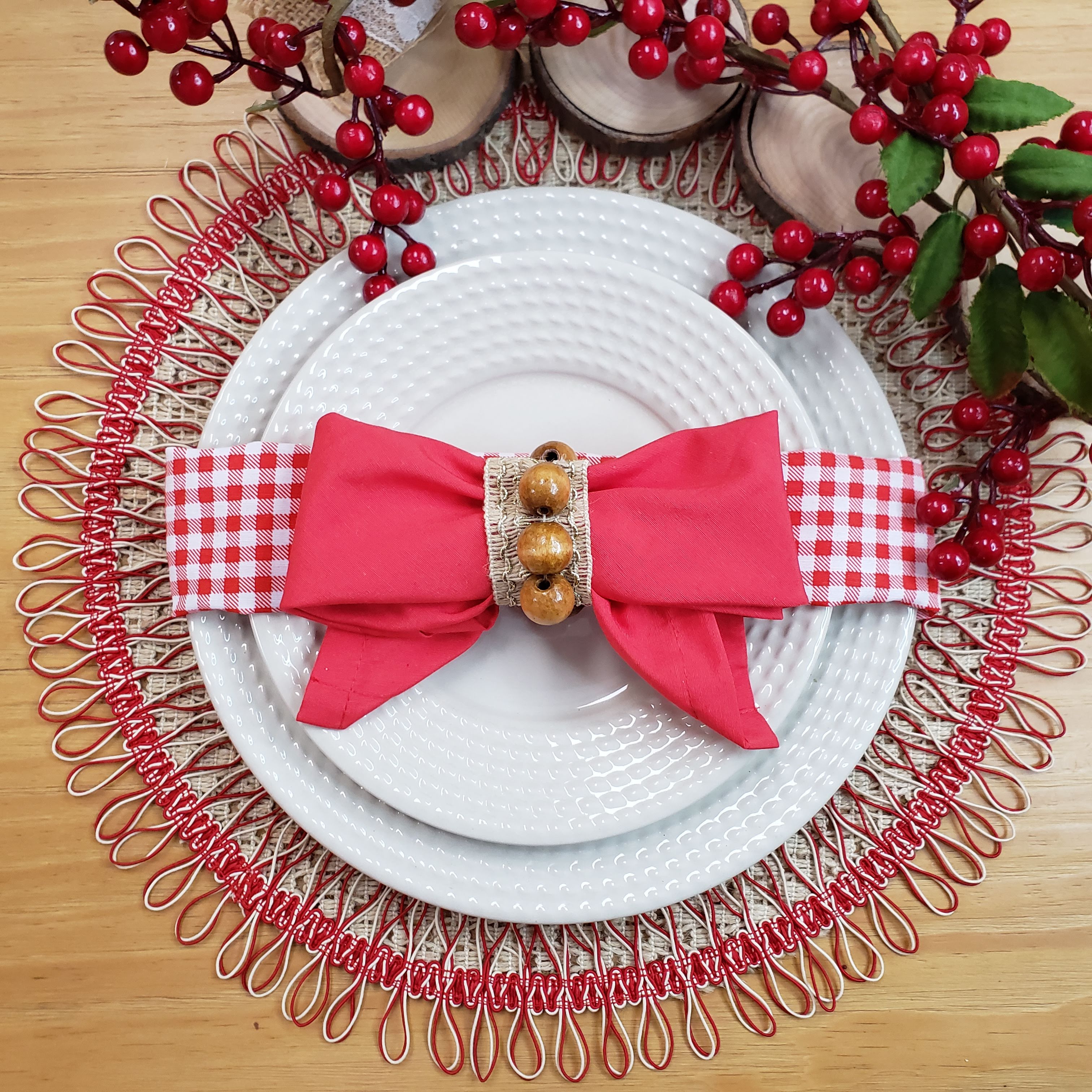 Charlo's Set of 2 Red Beige Sustainable Brazilian Jute Liz Round Placemats Sousplat 16