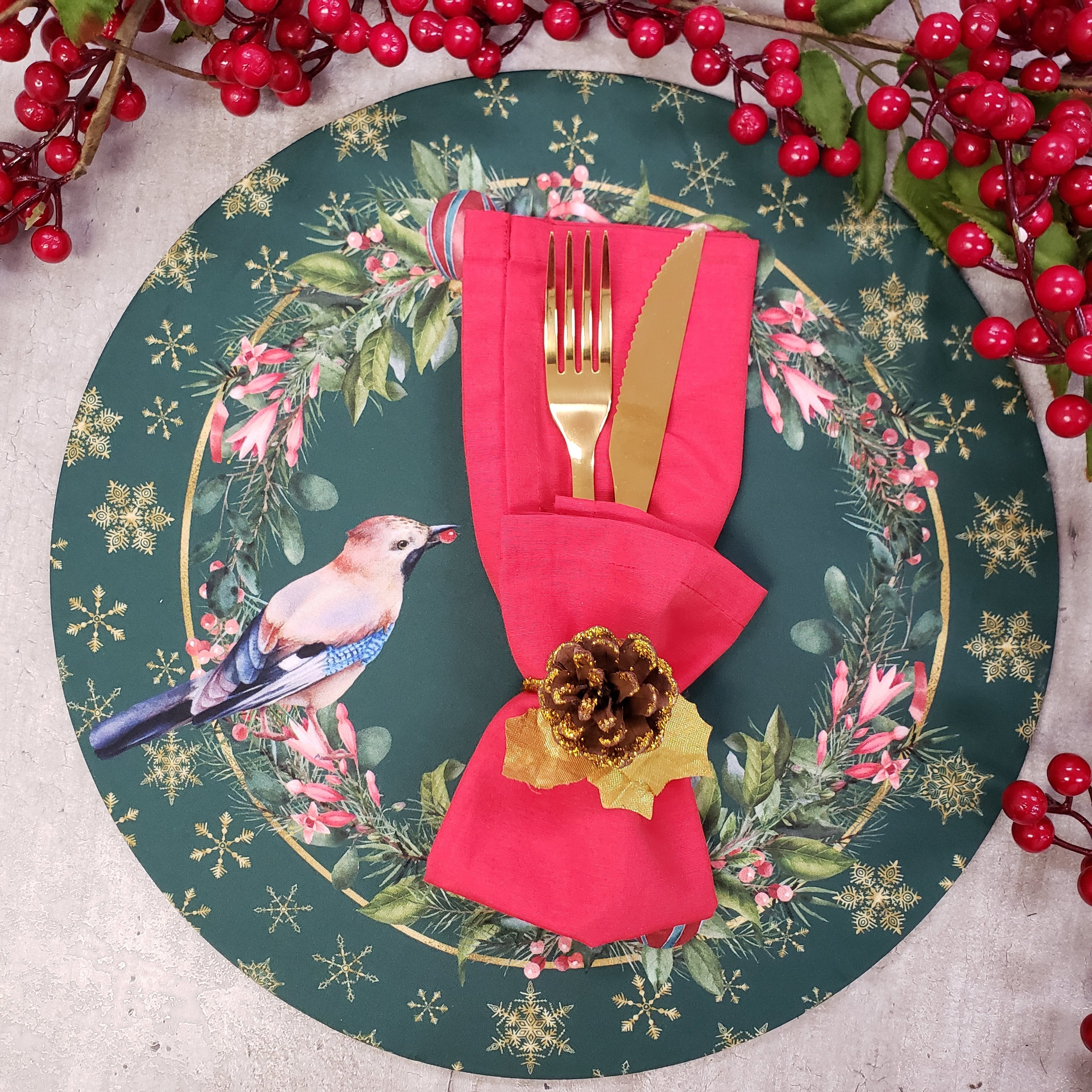 Maison Charlô | Conjunto com 4 Capas para Sousplats Redondos Pássaro de Natal de Tecido 35cm Diâmetro - Verde
