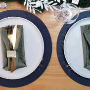 Conjunto de 4 capas de lugar-americano redondas, Natal, Feliz Ano Novo, pano 35,5 cm de diâmetro | Preto