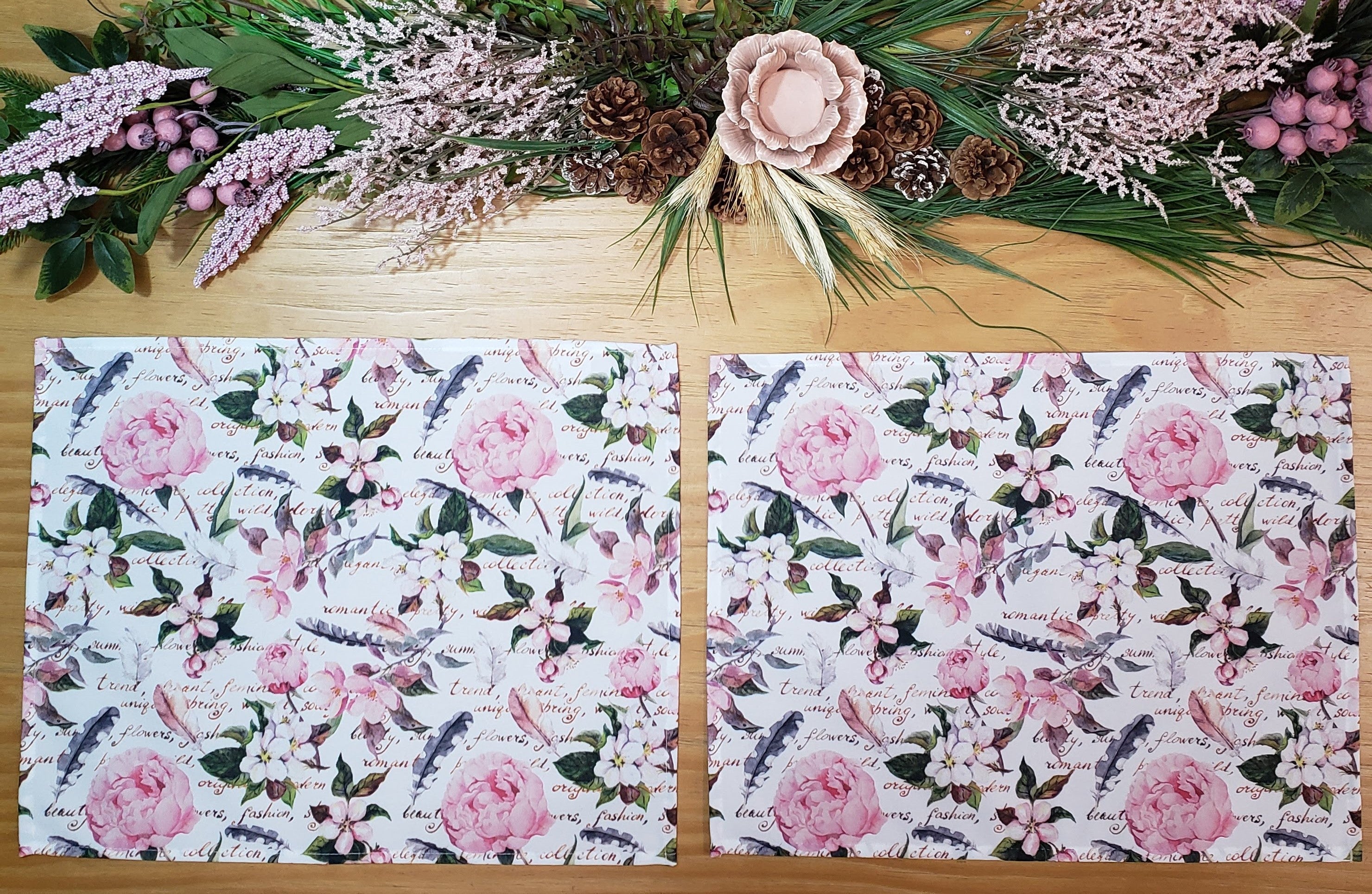 Jogo com 4 Jogos Americanos Retangulares Impermeáveis Charlo's Flowers Poetry 43 cm x 33 cm