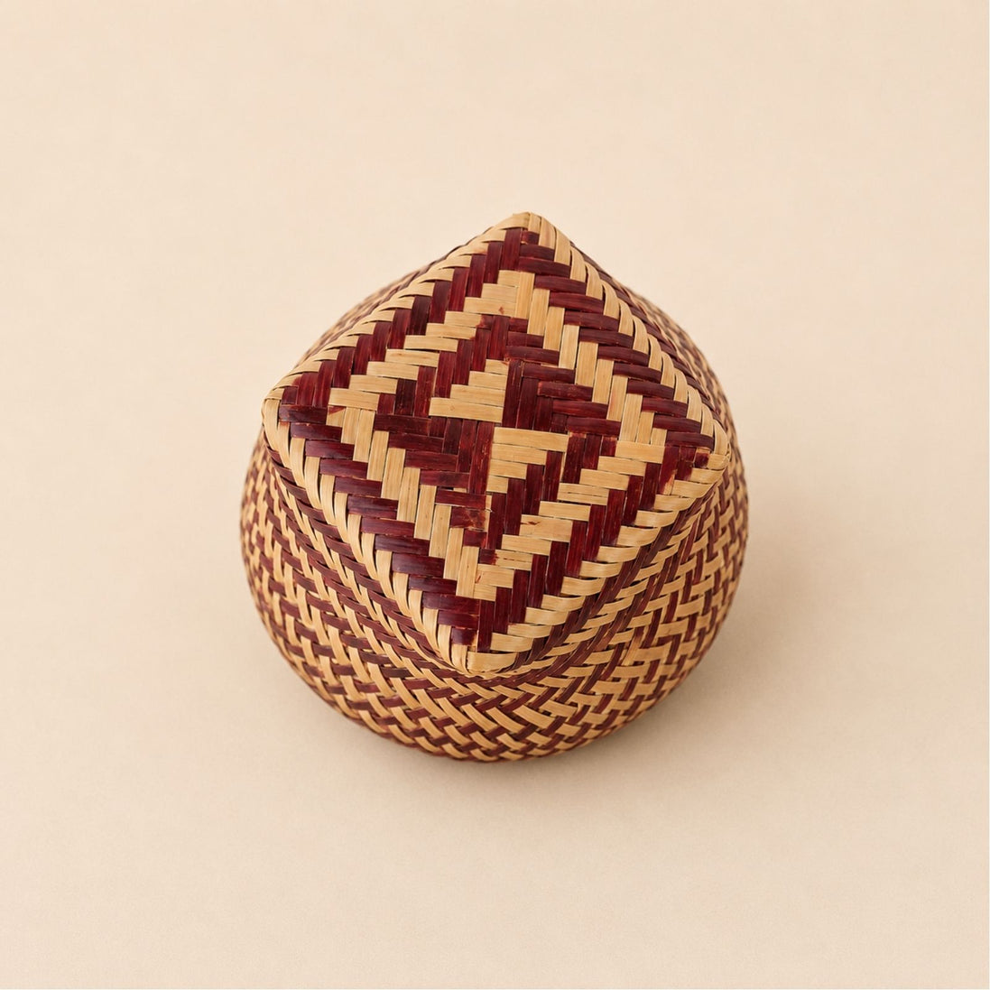 Brazilian Indigenous Art | Urutu Baniwa Jar – Terracotta 6.30 x 6.30 x 9.06 in