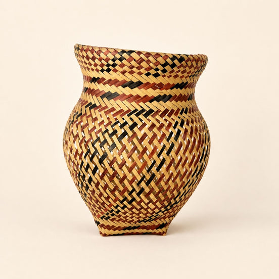 Brazilian Indigenous Art | Urutu Baniwa Jar – Terracotta & Black 6.30 x 6.30 x 9.06 in