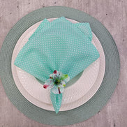 Charlo's Set of 4 Light Green Polka Dot 100% Cotton Cloth Napkins 15