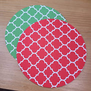 Conjunto de 4 Capas de Sousplat Redondas 35 cm de Diâmetro Arabesco Vermelho