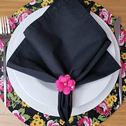 Set of 4 Round Placemats Covers 14 Dia inch Litle Black Flower Charlo
