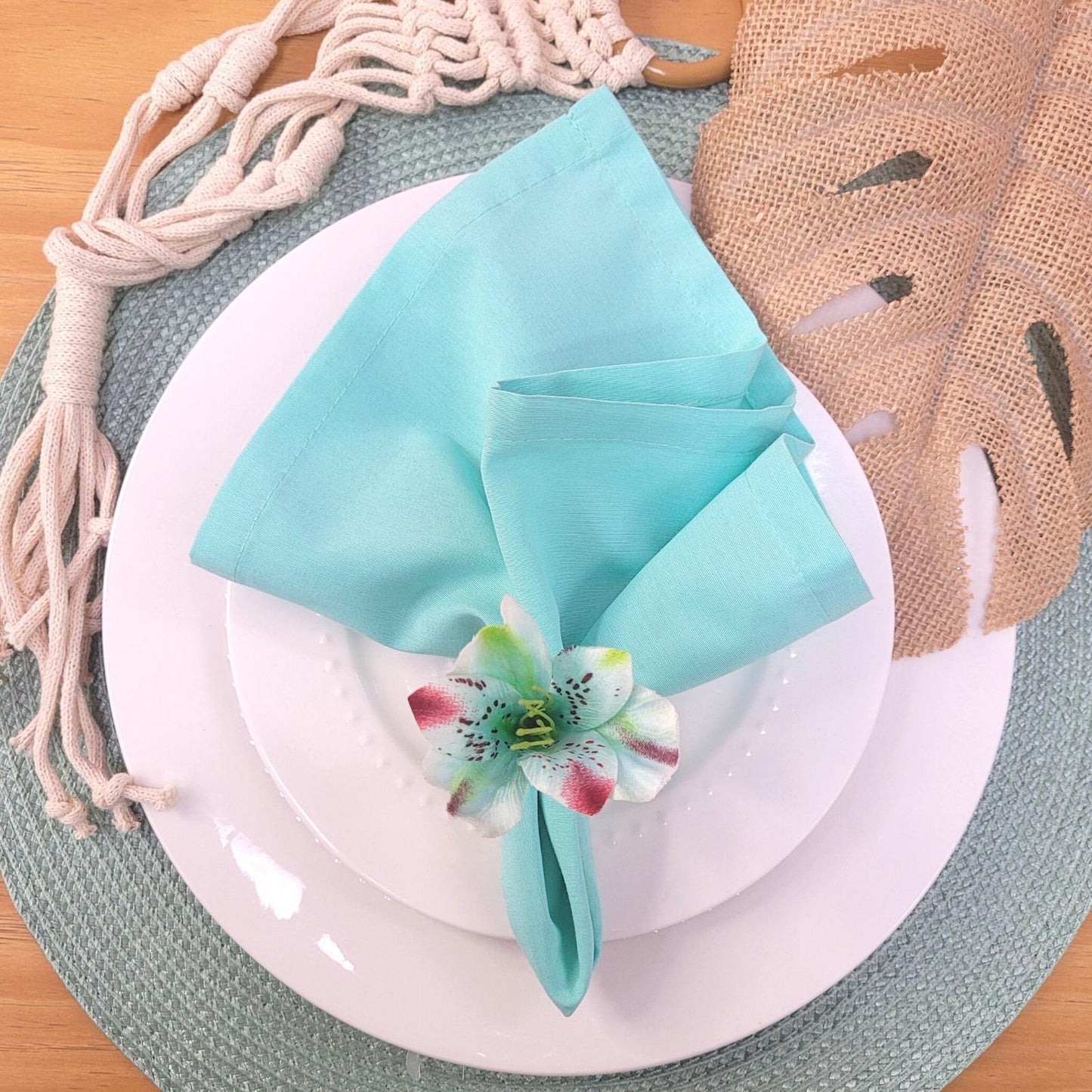 Maison Charlô | Wholesale Set of 20 Turquoise Small Astromelia Napkin Rings for event, restaurant, market