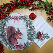 Conjunto de 4 capas de lugar-americano redondas Pano de Esquilo de Natal 35,5 cm diâmetro | Vermelho