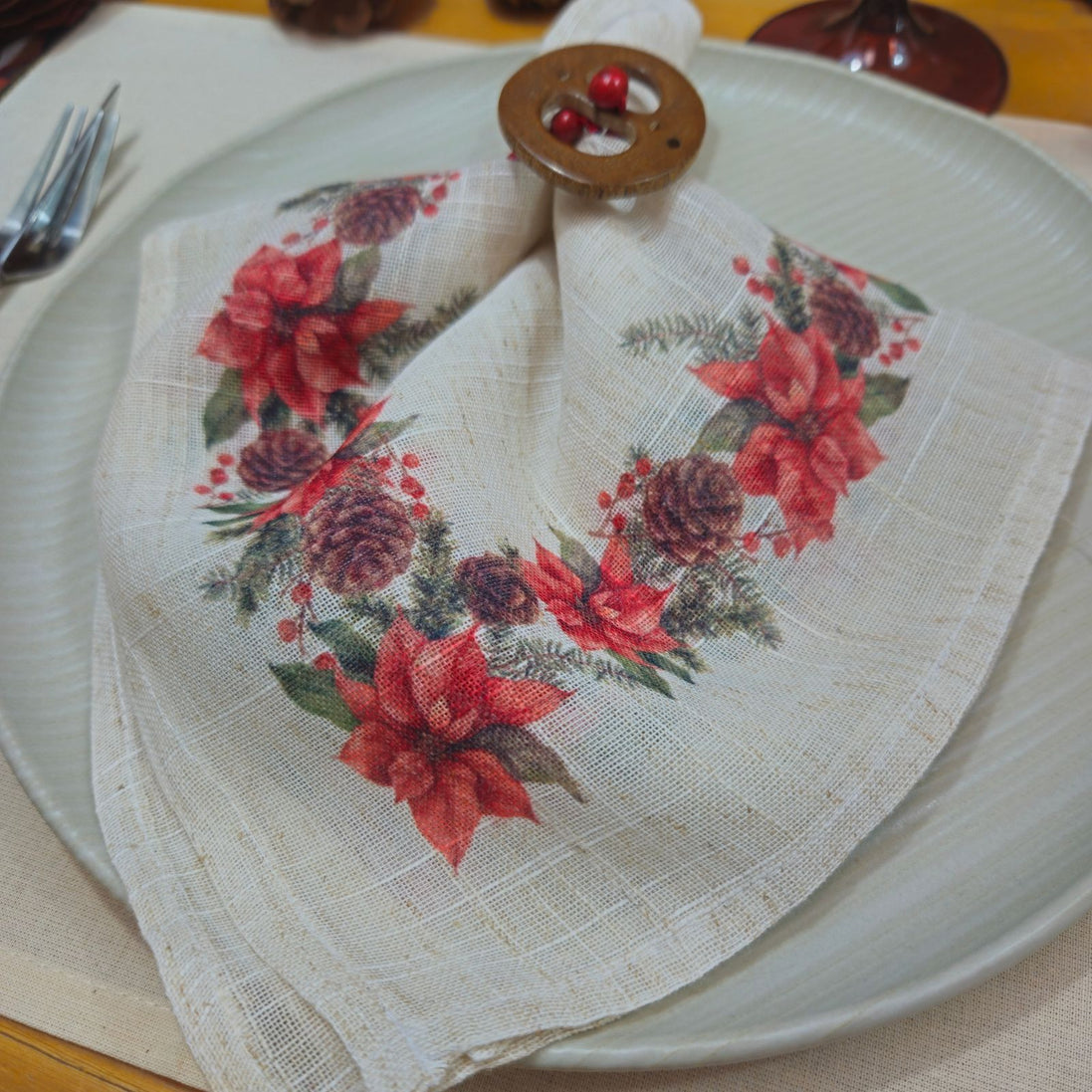 BIOJewelry Set of 6 Red Amazon Coconut Babacu Acai Napkin Rings Handmade for Dining Table, Parties