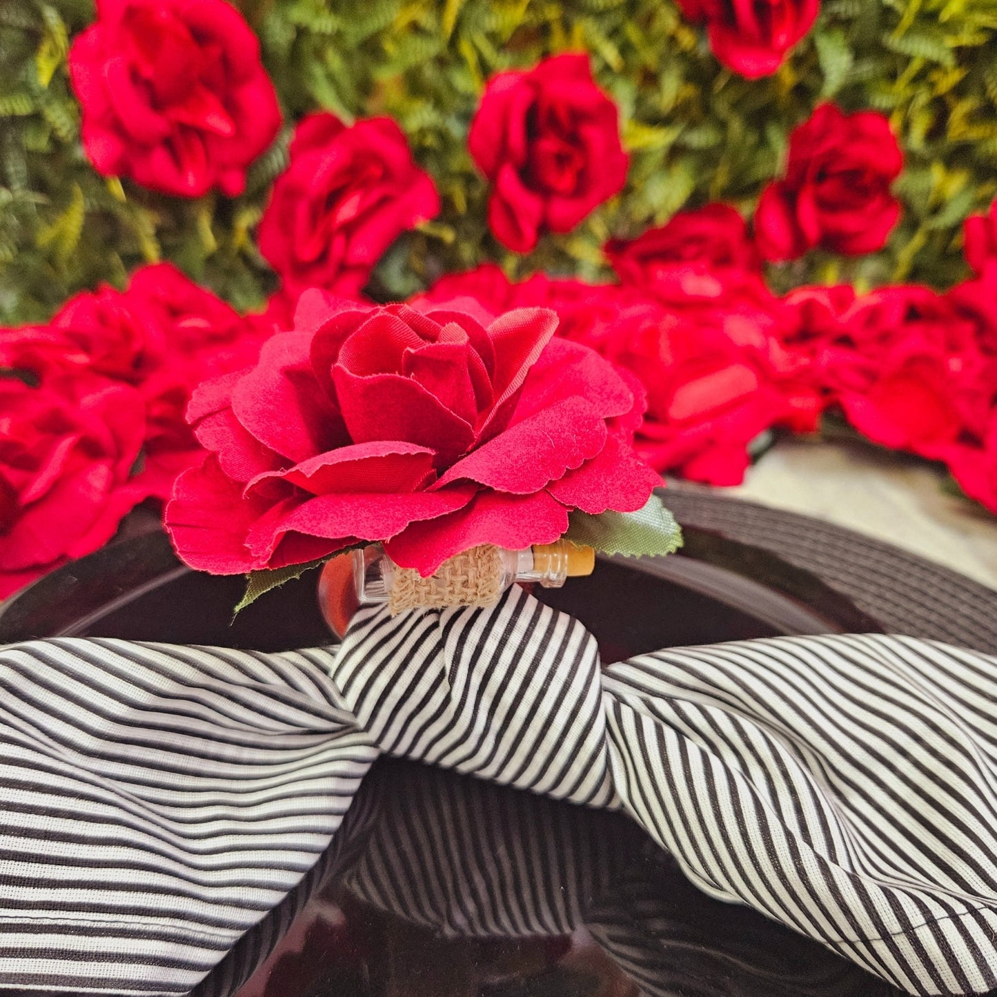 Charlo's Heart's Secrets Napkin Rings Red Colombiana Romantic Flower Rosebud