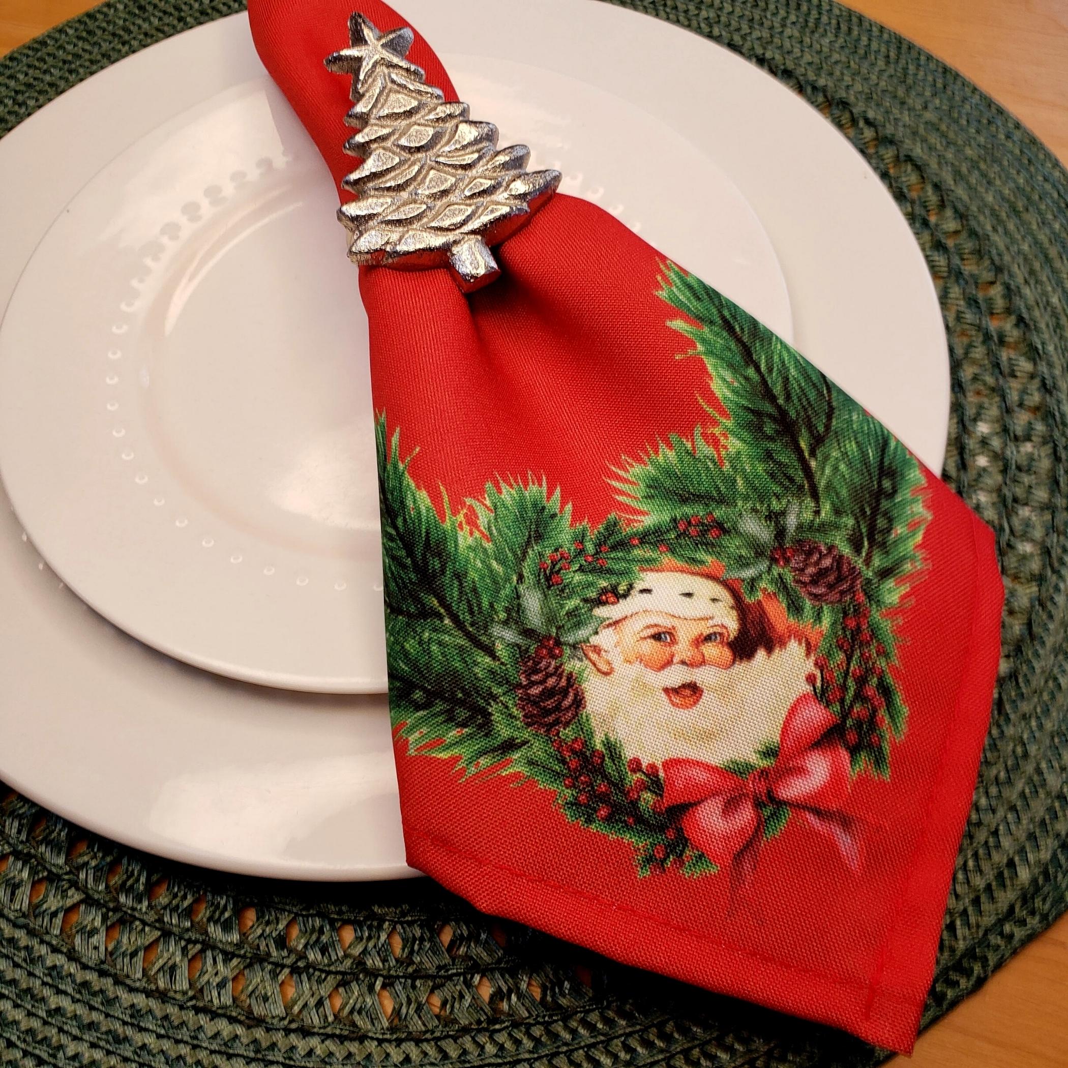 Charlo's Cloth Napkins Set of 4 Christmas Santa Claus 16