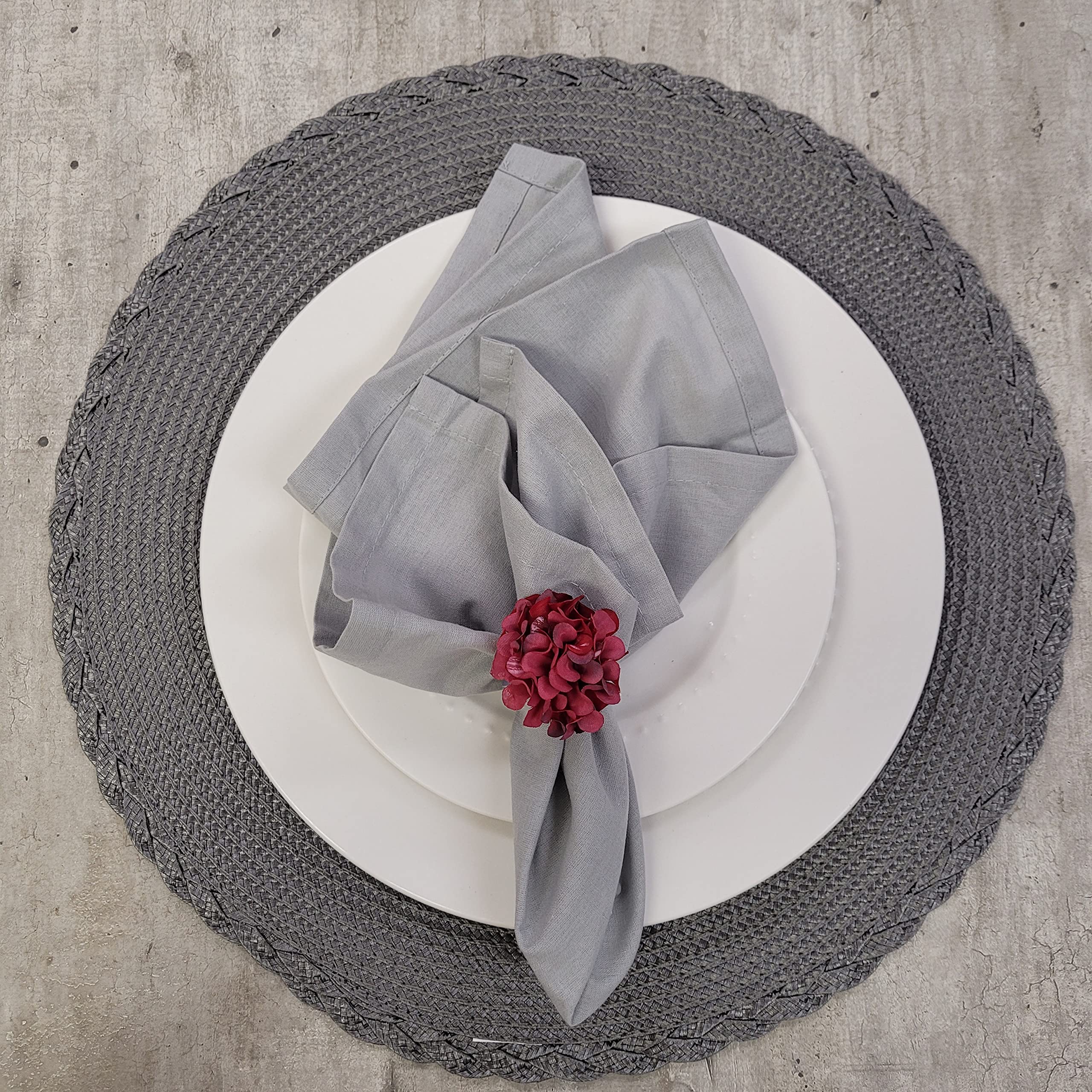 Charlo's Set of 4 Grey 100% Cotton Solid Cloth Napkins 15