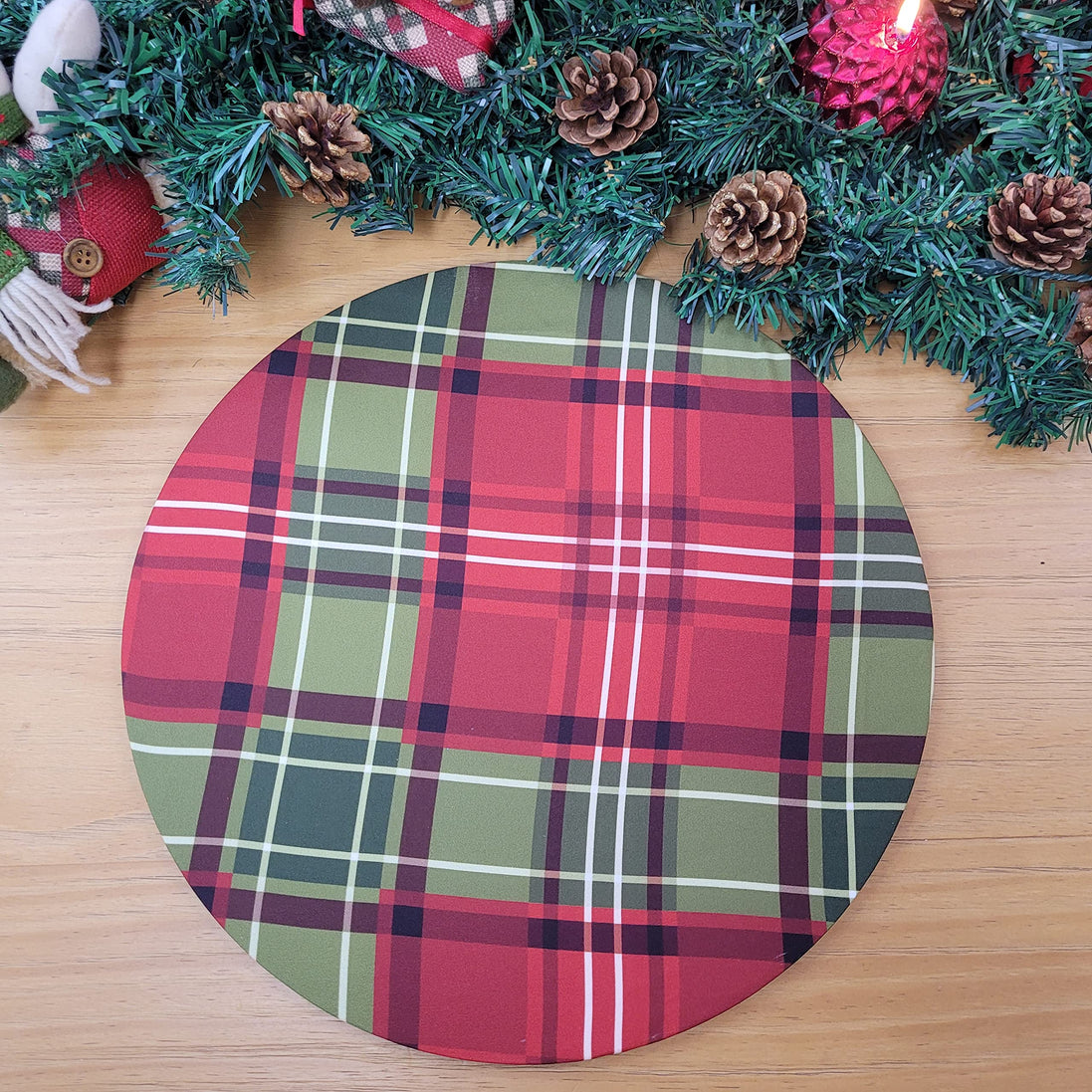 Conjunto de 4 capas de lugar-americano redondas xadrez natalino 35,5 cm diâm. | Vermelho