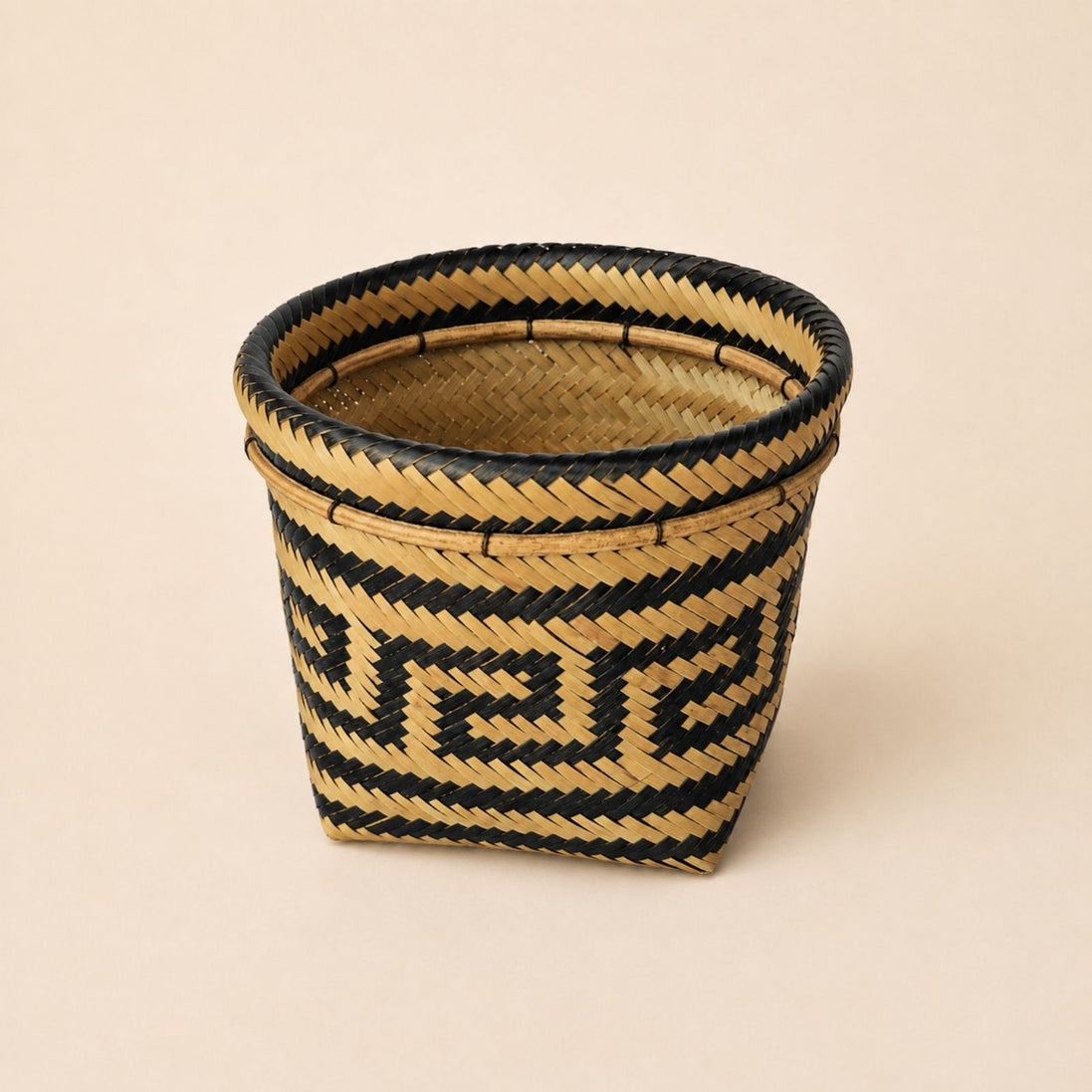 Brazilian Indigenous Art | Urutu Baniwa Basket – 5.12 x 5.12 x 4.72 in