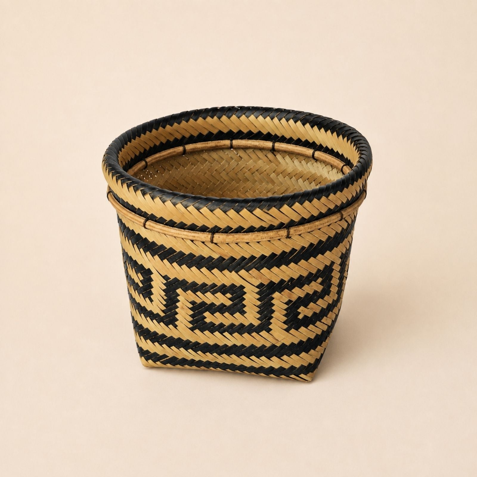 Brazilian Indigenous Art | Urutu Baniwa Basket – 5.12 x 5.12 x 4.72 in