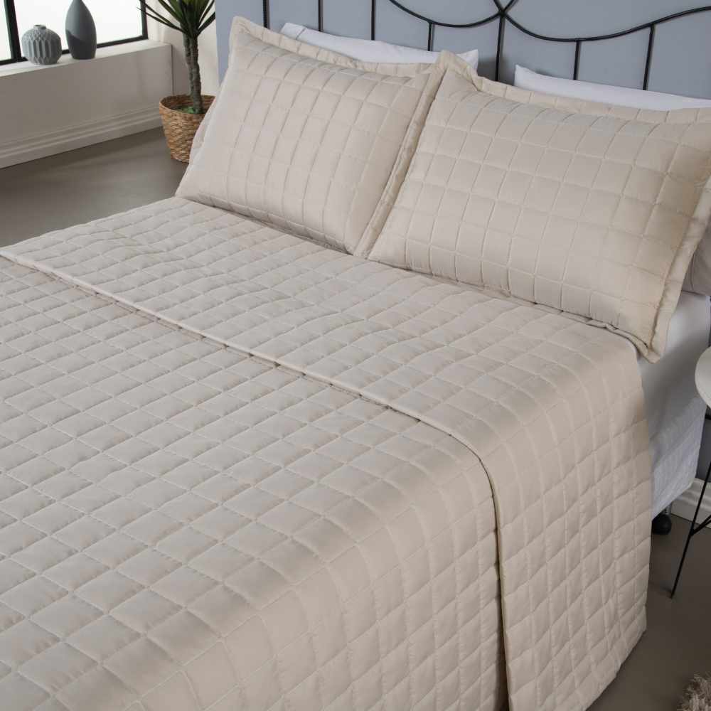 Queen Reversible Quilted Bedspread Set 3 Pieces Sand Beige Soft – 100% Polyester Bedding