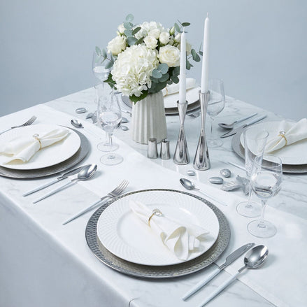 7-Piece Table Setting Set for 2 White – Table Runner, Placemats, Napkins & Napkin Rings