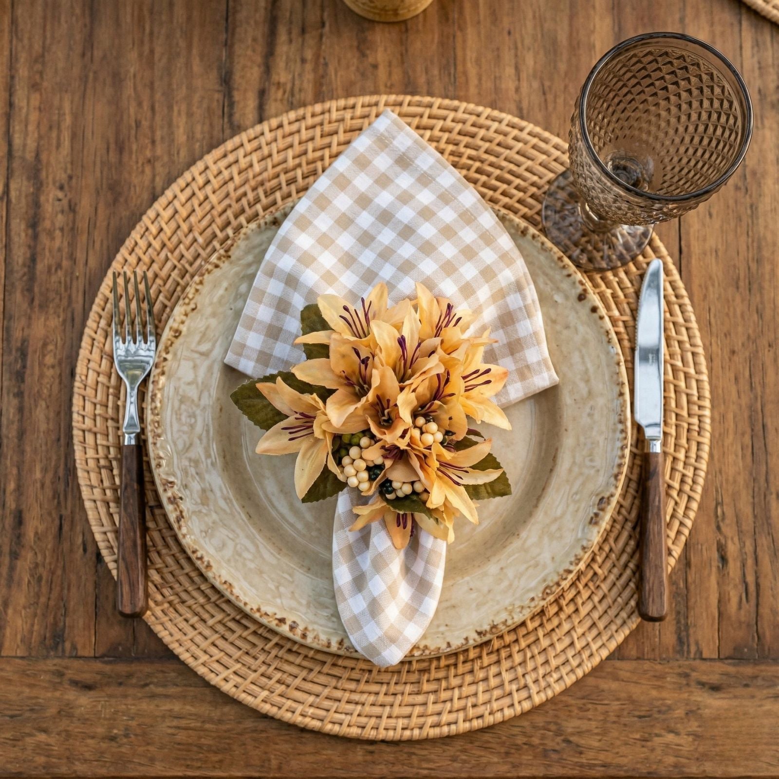 Maison Charlo Set of 4 Caramel Lilies Flower Celebration Napkin Rings