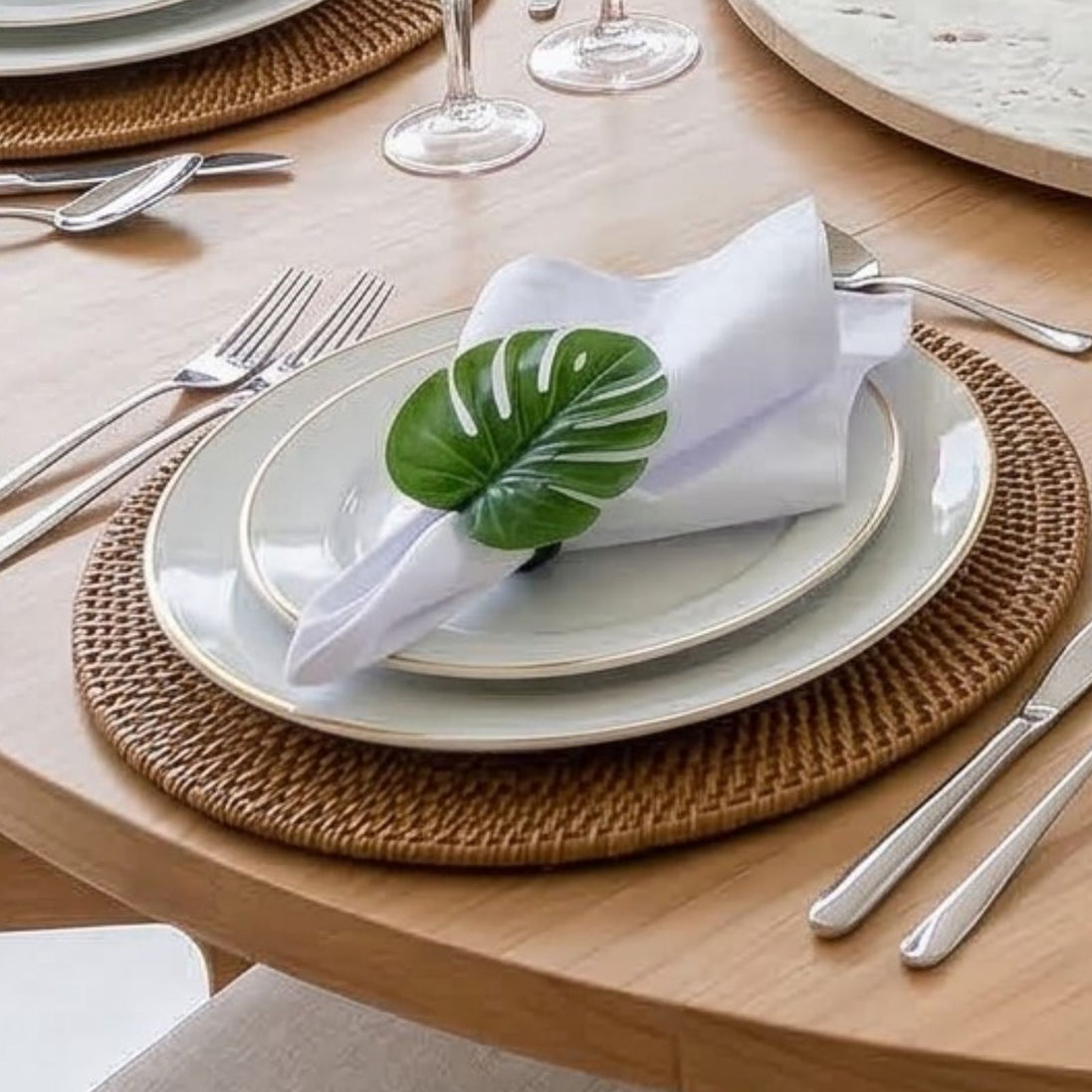 Charlo's Set 4 Green Monstera Leaf Tropical Napkin Rings Ecofriendly Pack for dining table decor