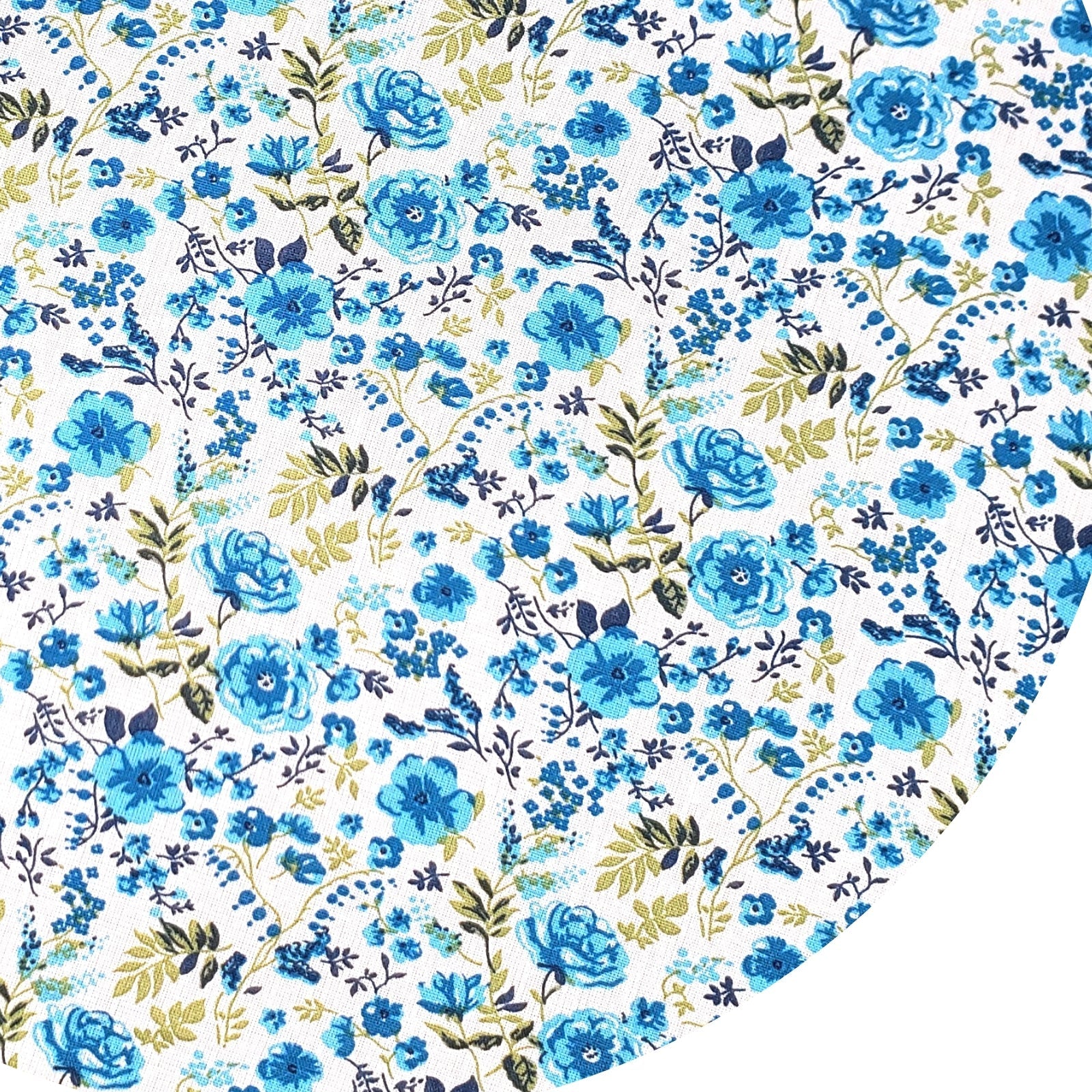 Conjunto de 4 capas de lugar americano redondas Charlo, 35,5 cm de diâmetro, azul floral celeste