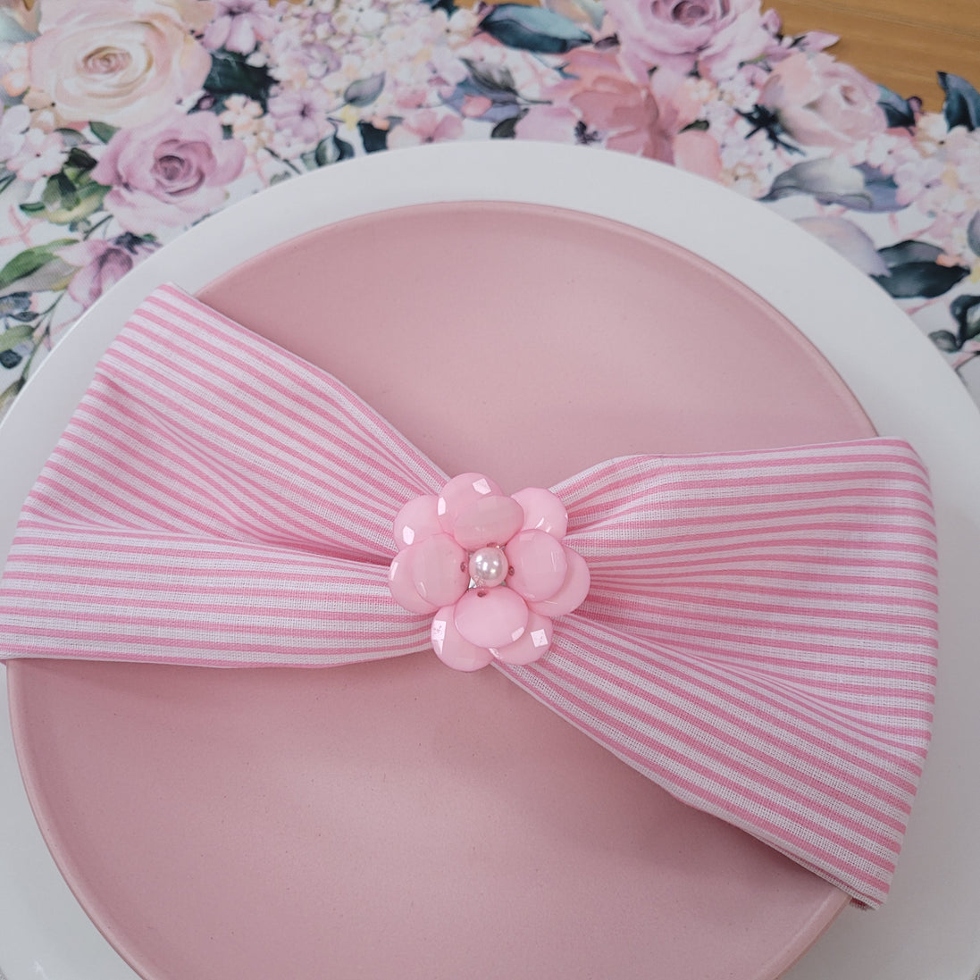 Maison Charlô | Conjunto de 4 Anéis de Guardanapo Delicados com Flores | Casamento, Ação de Graças, Natal, Ano Novo, Casamento, Banquete, Aniversário